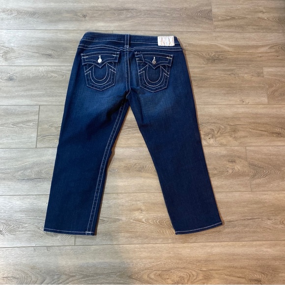 EUCVintage True Religion cropped jean dark Wash low rise star studded buttons32 - Picture 2 of 12